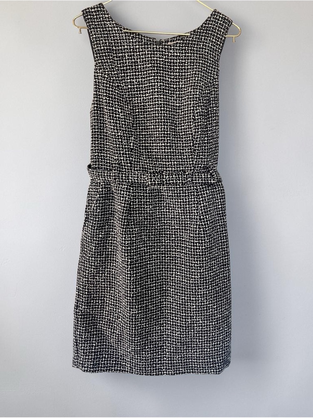 Banana Republic Classic Sleeveless Black & White Tweed Sheath Dress